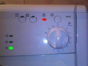 Врата (отвор) машине за прање веша се не отварају