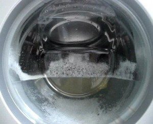 Ang washing machine ay hindi nakakaubos ng tubig