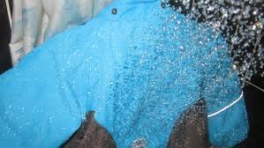 Laver les vêtements à membrane