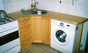 Maliit na built-in na washing machine