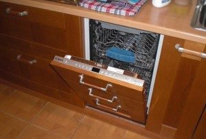 mga sukat ng mga built-in na dishwasher
