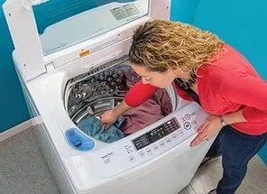 üstten yüklemeli çamaşır makinesi