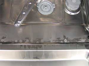 avleiringer i oppvaskmaskinen