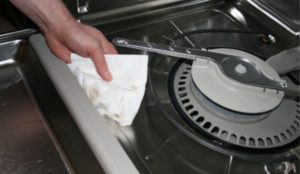 Trauku mazgājamās mašīnas tīrīšana