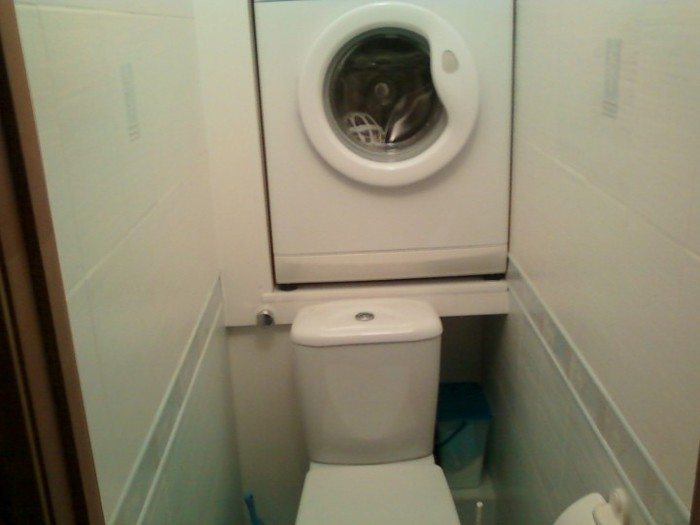 vaskemaskin på toalettet