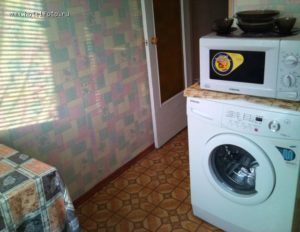 Có thể đặt lò vi sóng trên máy giặt?