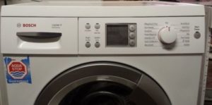 Hindi naka-on ang washing machine ng Bosch