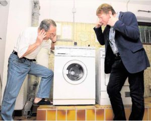máquina de lavar barulhenta