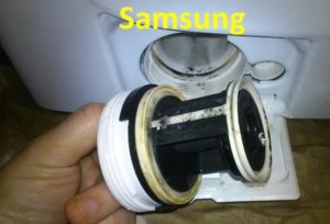 het filter schoonmaken in een Samsung-auto