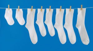pranie bielych ponožiek