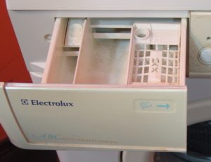 dávkovač prášku v Electroluxe