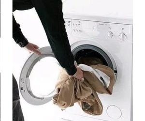 Is it possible to wash tights in a washing machine?