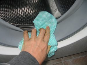 Po každom umývaní stroj utrite