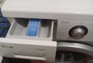 Máquina de lavar LG F12B8WDS7