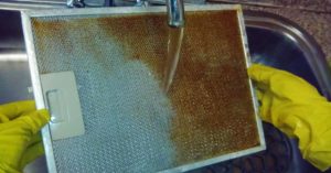 Vai ir iespējams nosūcēja filtru mazgāt trauku mazgājamā mašīnā?