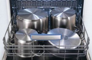 How to wash a saucepan in the dishwasher