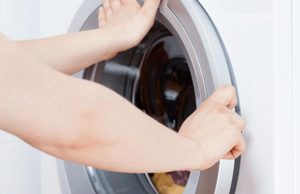 Luckan öppnas inte efter tvätt i LG tvättmaskin