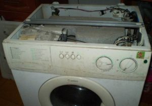 démontage de la machine à laver Ardo