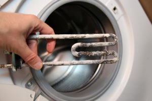 Bagaimana untuk memeriksa sama ada mesin basuh sedang memanaskan air?