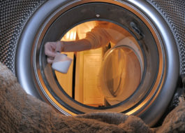 איך לשטוף כיסויים לרכב במכונת הכביסה