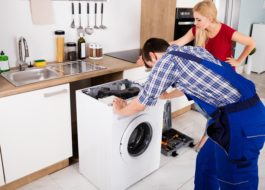 Hvem skal betale for reparationer af en vaskemaskine i en lejet lejlighed?