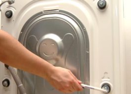 Kiểm tra máy giặt khi mua