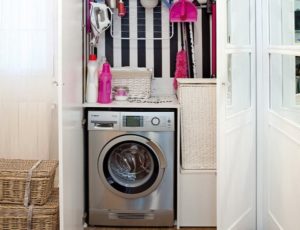 Vaskemaskine i spisekammeret