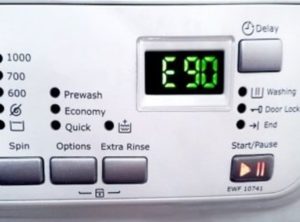Eroare E90 la o mașină de spălat Electrolux