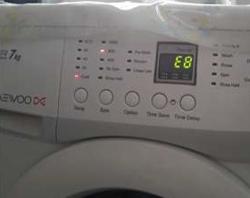 Fout E8 in Daewoo-wasmachine