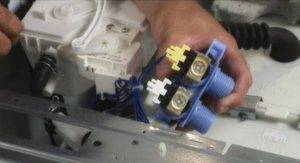 verifique a capacidade de manutenção da válvula de enchimento