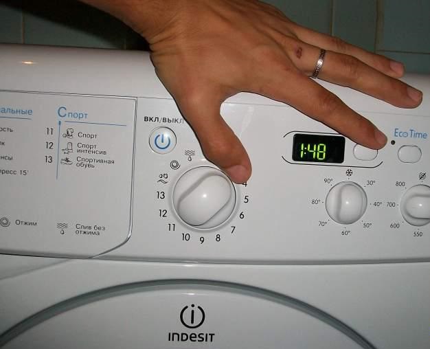 Testmodus der Indesit-Waschmaschine