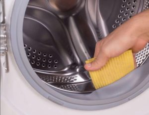 Como cuidar da sua máquina de lavar Indesit?