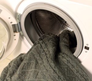 Прање плетених предмета у машини за прање веша