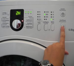 Canceling a wash in a Samsung washing machine
