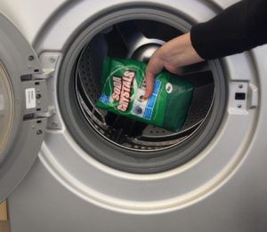 Limpando a sujeira de uma máquina de lavar Samsung