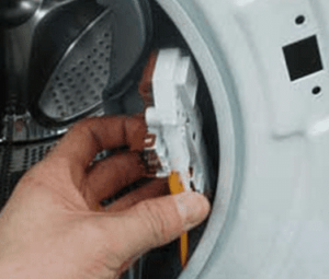 Hur byter man UBL på en Bosch tvättmaskin?