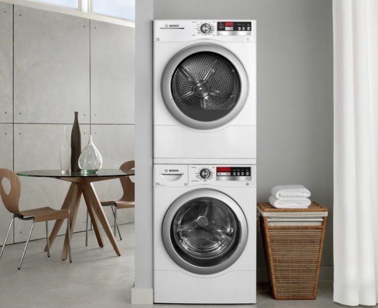 Bosch tvättmaskin och torktumlare i en kolonn