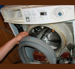 Paano i-disassemble ang isang Beko washing machine?