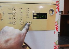 Kaip iš naujo nustatyti Beko skalbimo mašinos programą