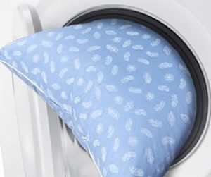 Is het mogelijk om een ​​orthopedisch kinderkussen in de wasmachine te wassen?