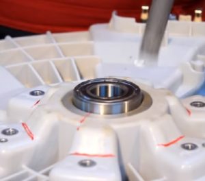 Comment remplacer un roulement dans une machine à laver LG Direct Drive