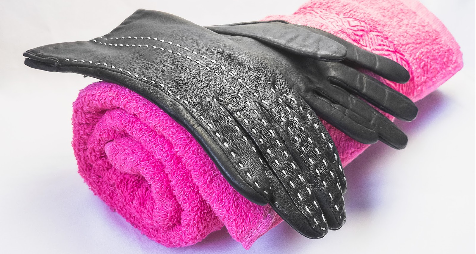 how to dry leather gloves