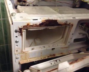 Hoe roest uit een wasmachine te verwijderen?