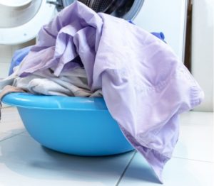 Badgordijnen wassen in een wasmachine