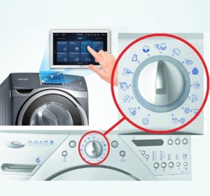 Quelle est la différence entre la commande électronique et la commande mécanique dans une machine à laver ?
