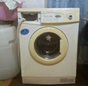 Comment blanchir du plastique jauni en machine à laver ?