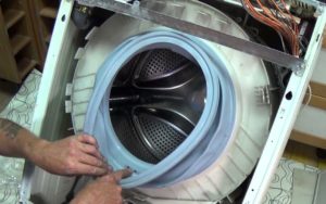 Hur tar man bort trumman på en Bosch tvättmaskin?
