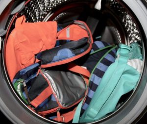È possibile lavare la borsa da palestra in lavatrice?