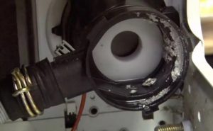 Reiniging van de Bosch wasmachinepomp