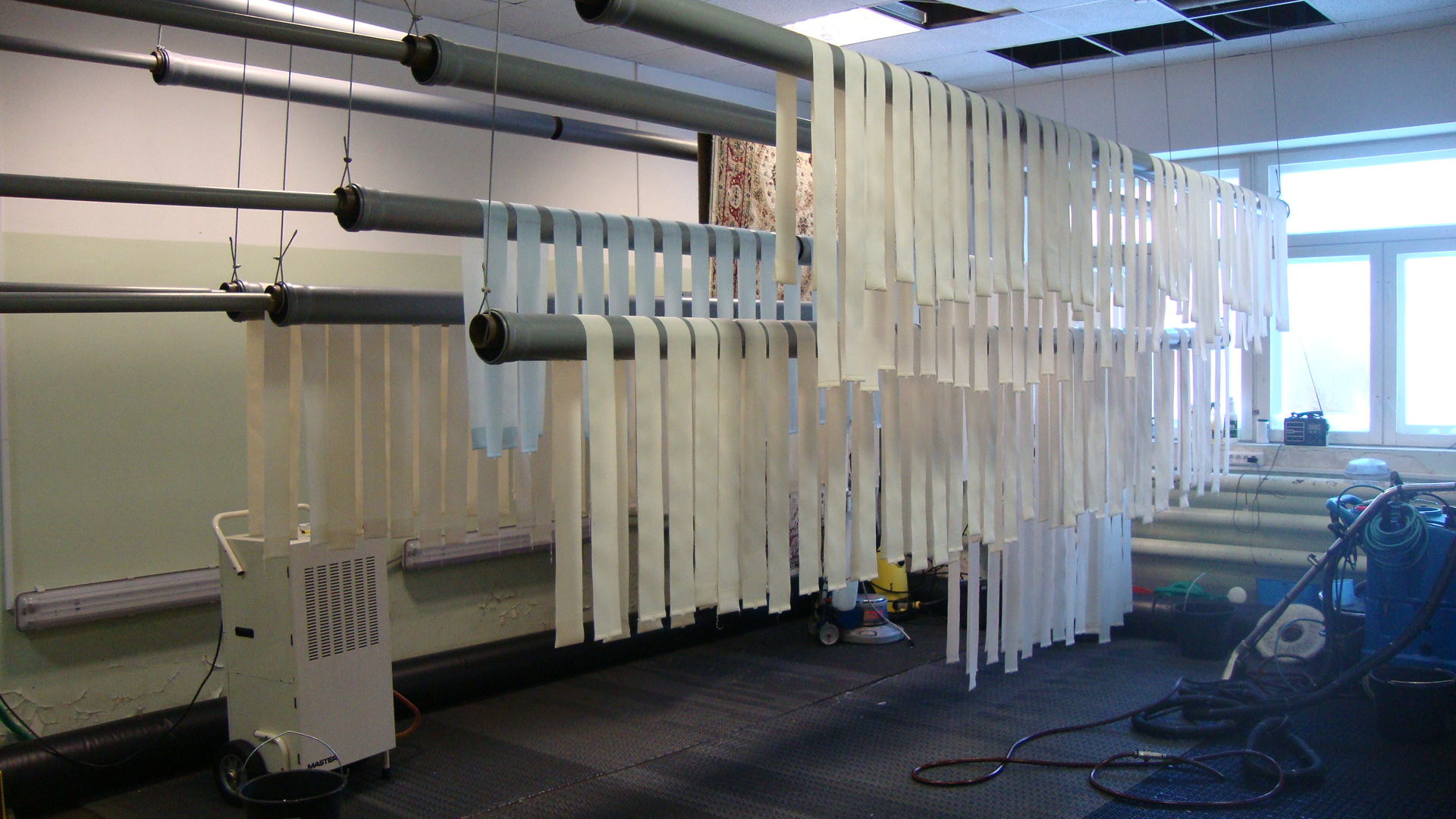 drying blind slats
